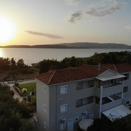 Aparthotel Oskars & Lassi (Kefalonia)