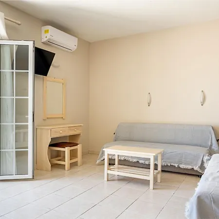 Aparthotel Oskars &