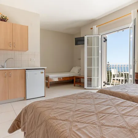 Aparthotel Oskars & Lassi (Kefalonia)