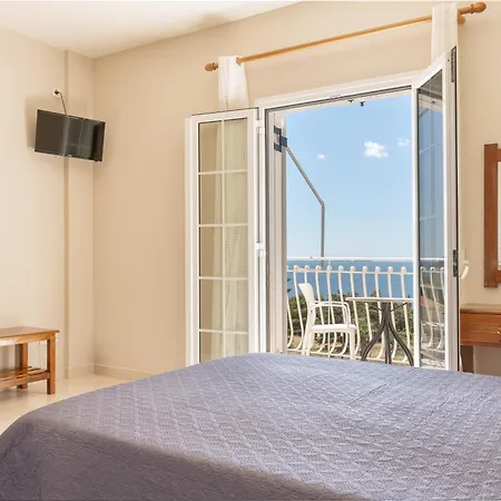 Oskars & Apartahotel Lassi (Kefalonia)