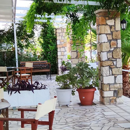 Lägenhetshotell Oskars & Lassi (Kefalonia)