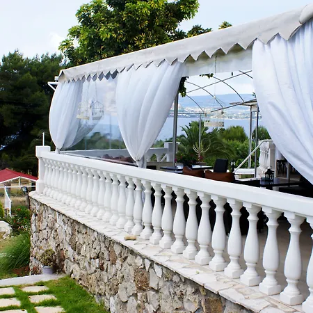 Aparthotel Oskars & Lassi (Kefalonia)