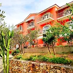 Aparthotel Oskars &